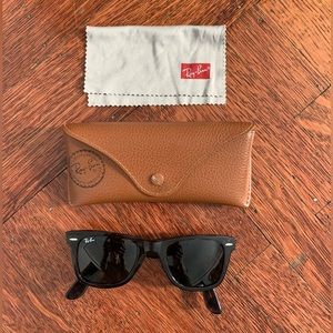 Rayban Wafarers - classic dark lens with tortoiseshell frames